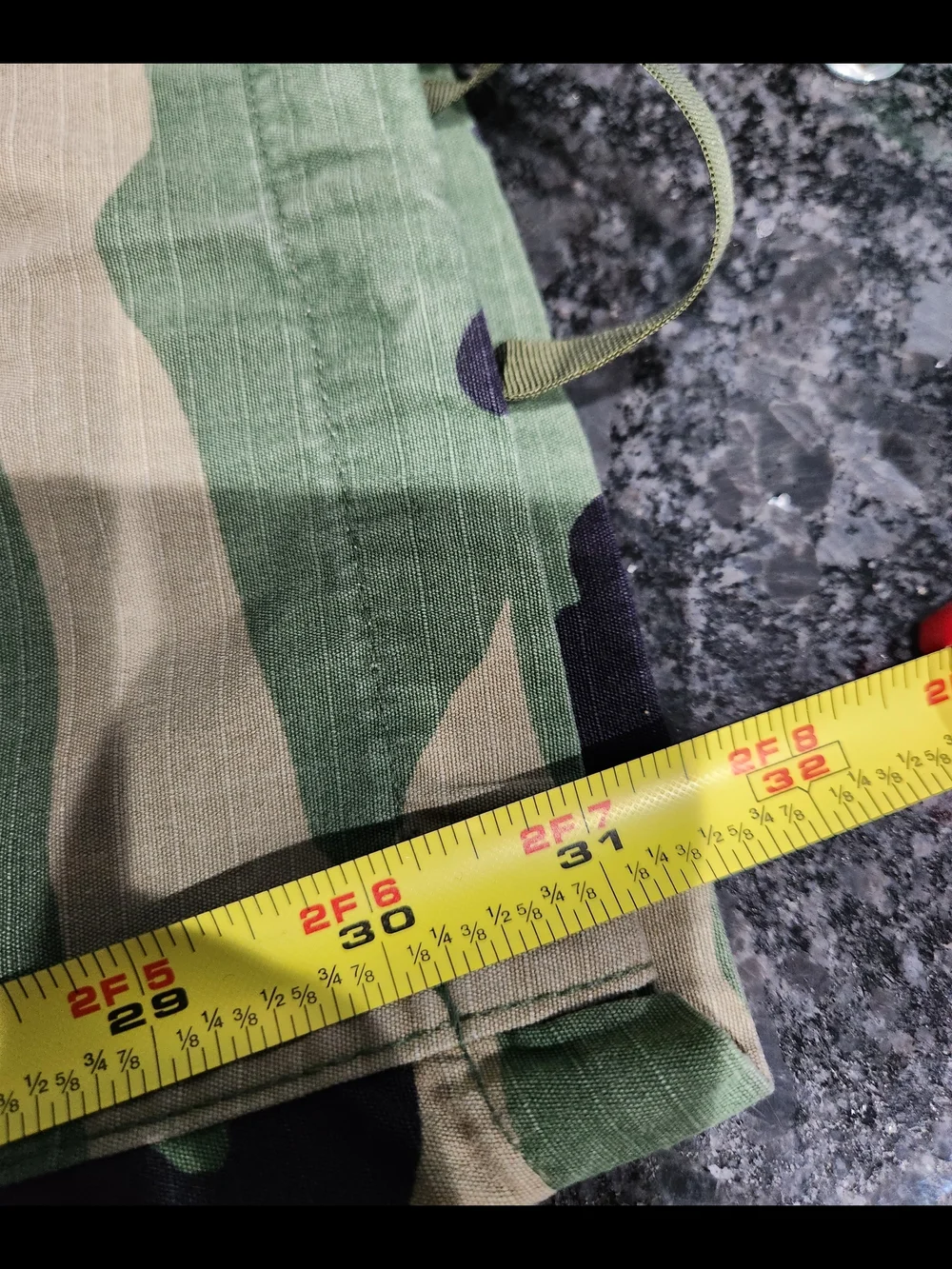 Vintage Men's Cargo Pants in Olive Green & Brown Camo